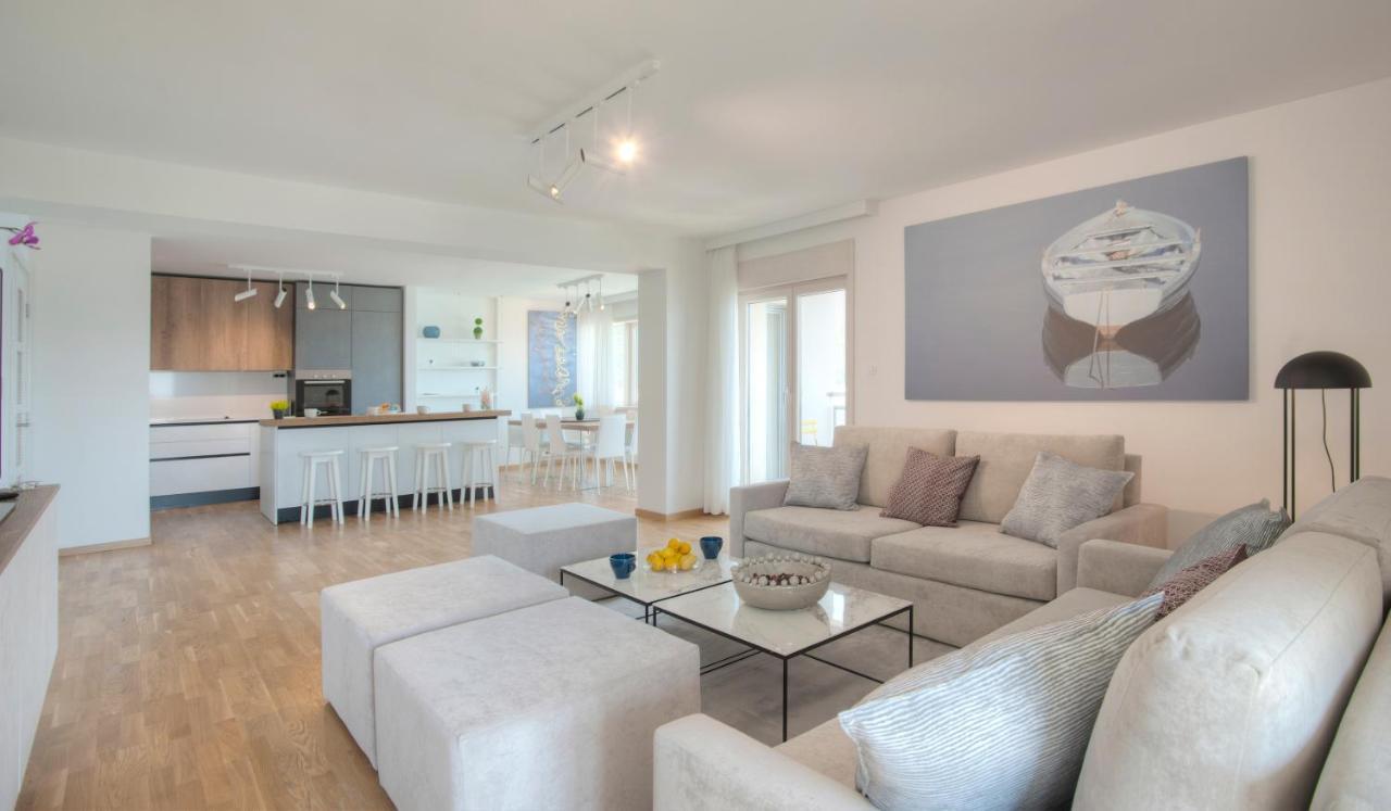 Fontana Seafront Residences ブドヴァ エクステリア 写真