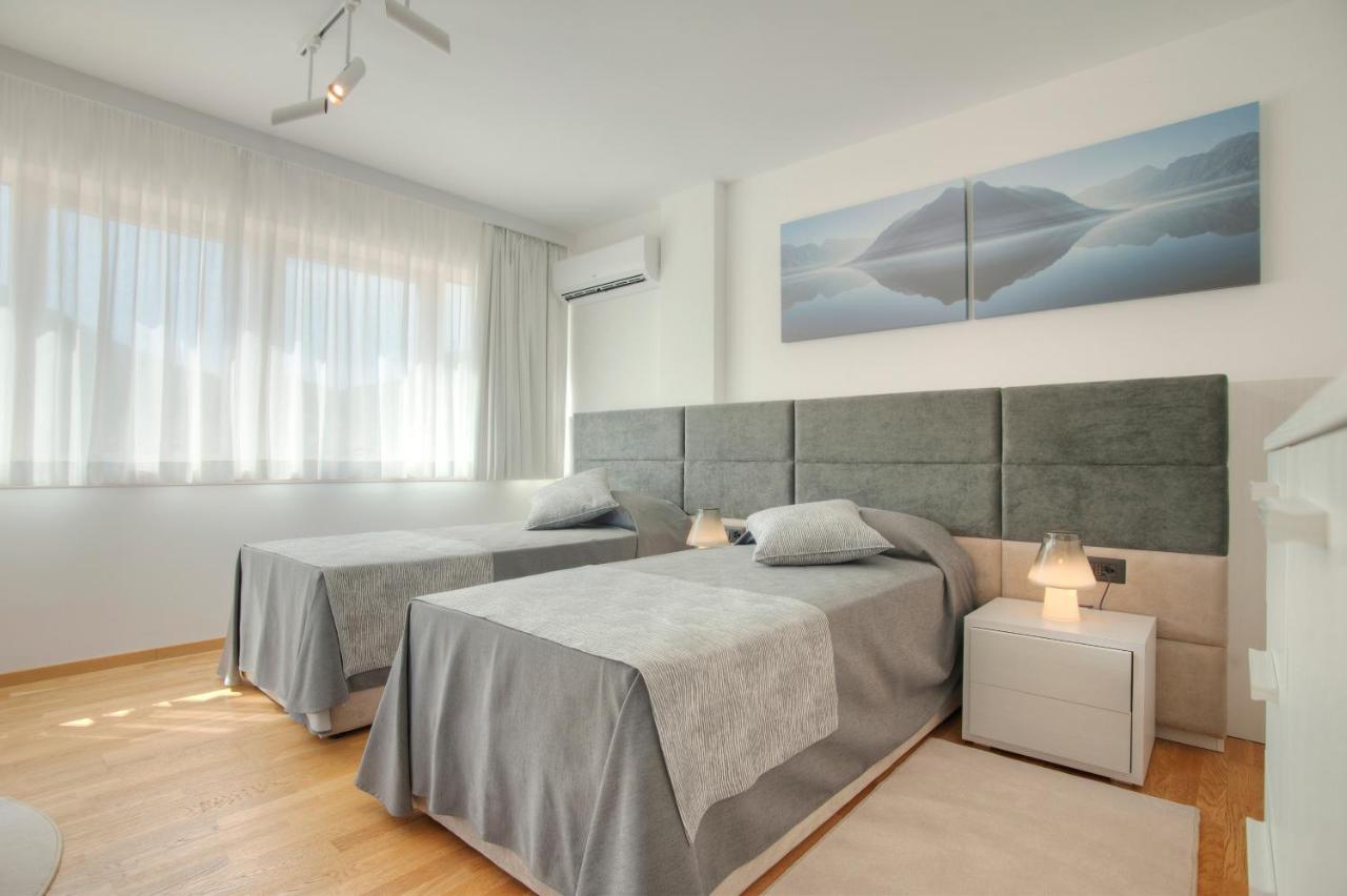 Fontana Seafront Residences ブドヴァ エクステリア 写真