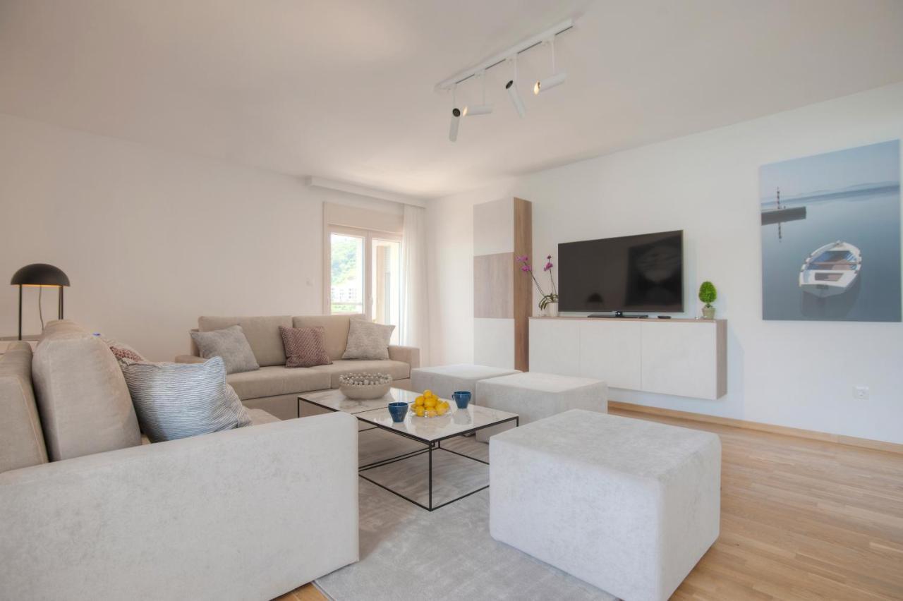 Fontana Seafront Residences ブドヴァ エクステリア 写真