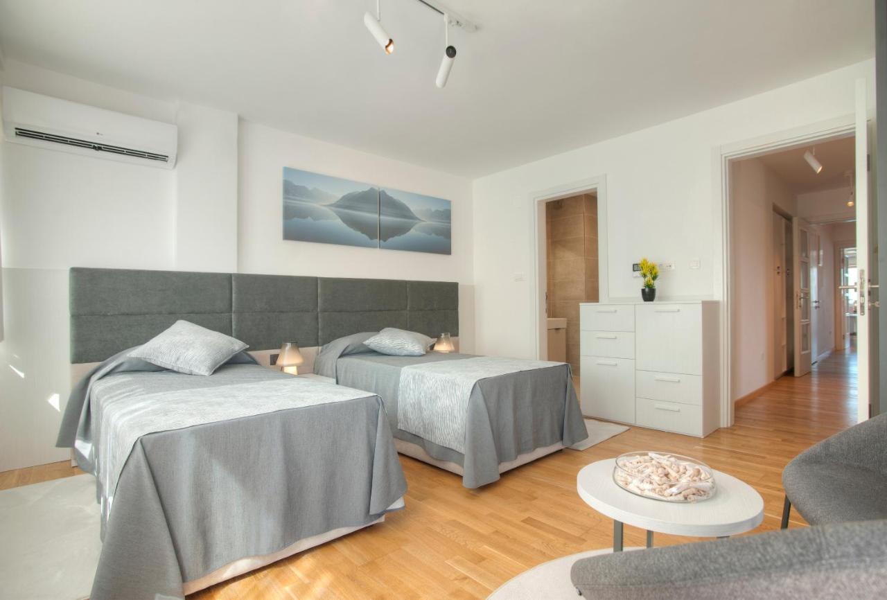 Fontana Seafront Residences ブドヴァ エクステリア 写真